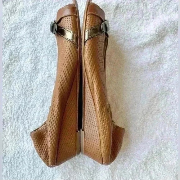 AGL Italian Brown Camel Leather Peep Toe Stylish Flats - Picture 11 of 11